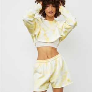 Alo Yoga Tie-Dye Crop Sweatshirt & Shorts Set